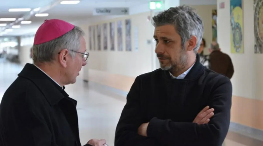 Mons. Claudio Cipolla y el P. Roberto Cavazzana. Foto: Diócesis de Padua