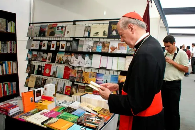 [VIDEO] Cultura sin libros se empobrece a velocidades increíbles, dice Cardenal Cipriani