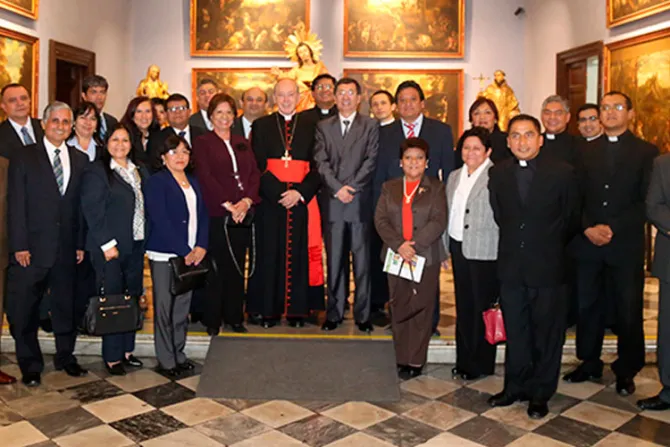 Día del Maestro: Profesores con personalidad madura y equilibrada, pide Cardenal peruano