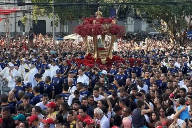 Cerca de 2 millones de fieles se reúnen en tradicional procesión en Brasil
