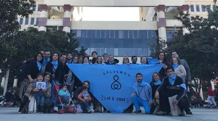 Ola celeste se levanta para rechazar el proyecto de aborto libre en Chile