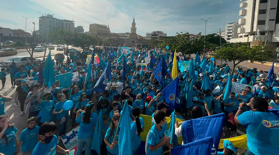 Colombianos marchan en más de 70 ciudades para defender la vida y rechazar el aborto