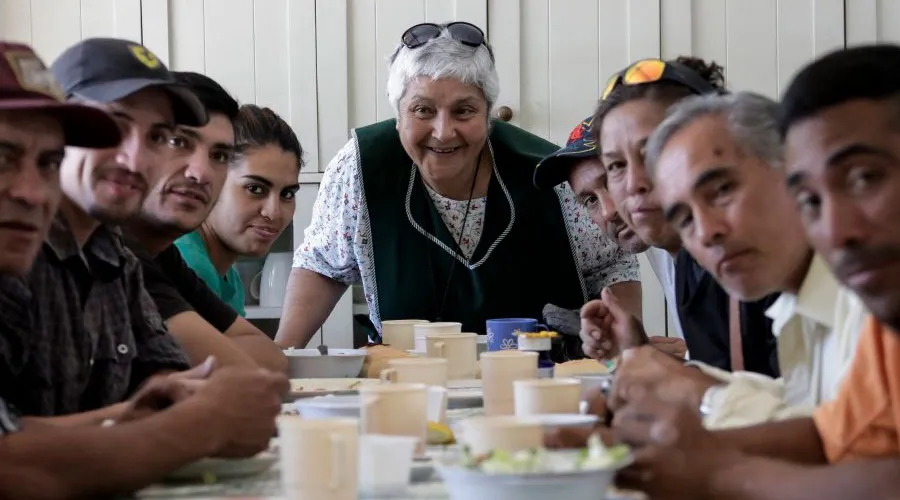 Comedor solidario: Un lugar de esperanza para las personas en situación de calle