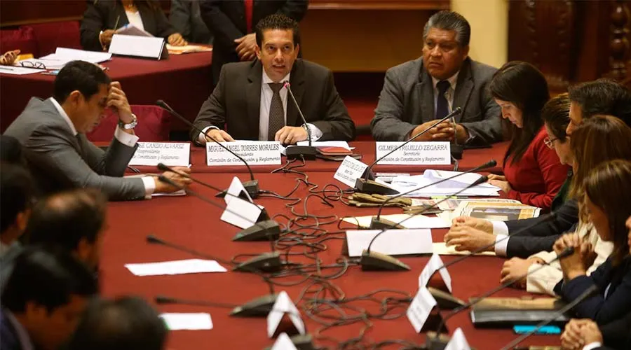 Imagen referencial / Sesión de la Comisión de Constitución del Congreso de Perú. Foto: ANDINA/Melina Mejía.?w=200&h=150