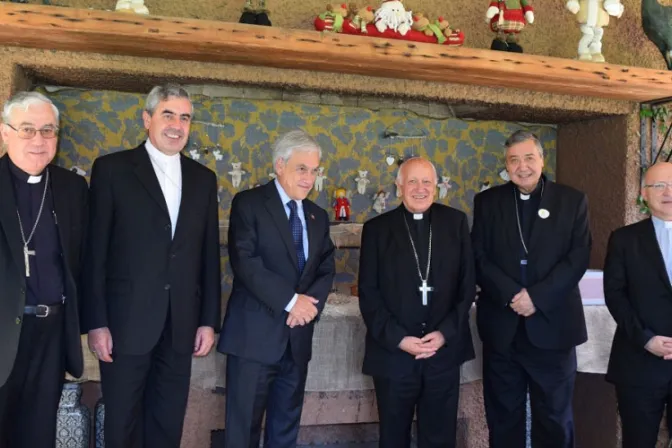 Obispos de Chile alientan a Sebastián Piñera a trabajar por los más postergados