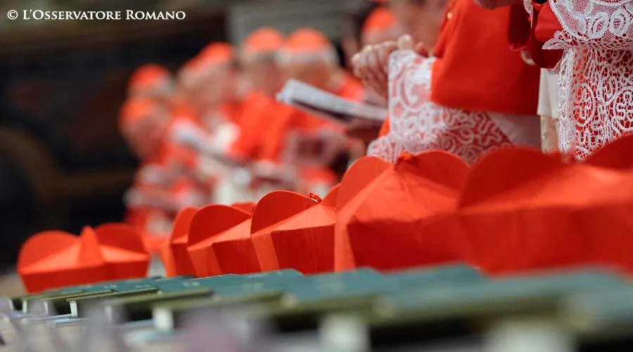 Entrada de los cardenales a la Capilla Sixtina, al inicio del Cónclave de 2013. Foto: L'Osservatore Romano.?w=200&h=150