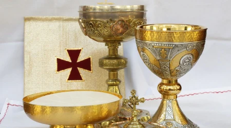 Sacerdote explica una enseu00f1anza poco conocida sobre la Comuniu00f3n Eucaru00edstica