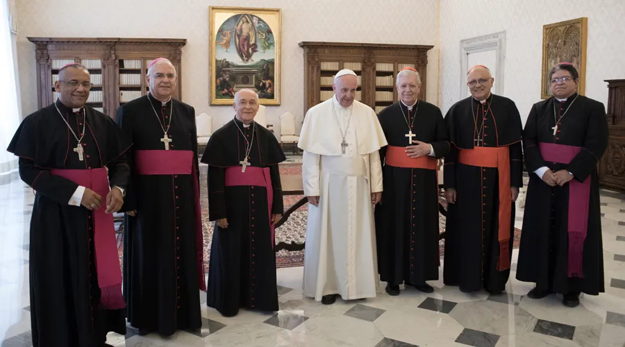 El Papa durante su reunión con los obispos de Venezuela. Foto: L'Osservatore Romano?w=200&h=150
