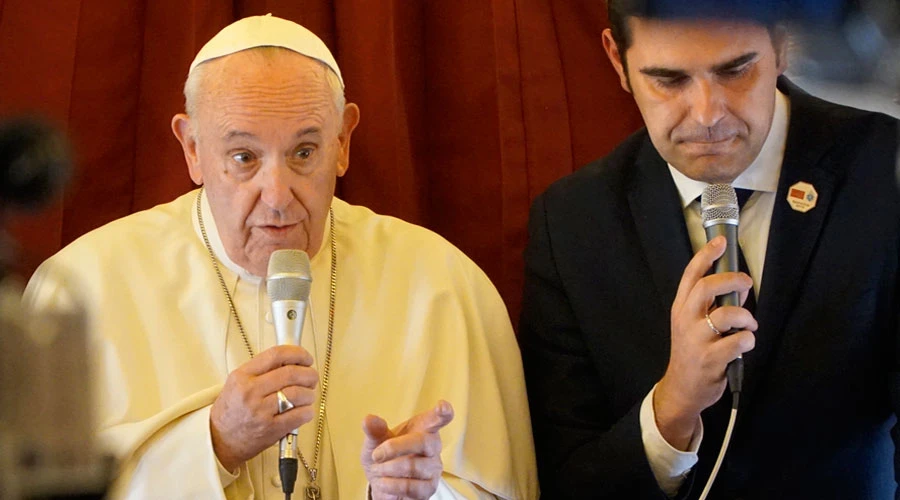 Conferencia de prensa del Papa Francisco en el vuelo de regreso de Marruecos - Foto: Alan Holdren (ACI Prensa)