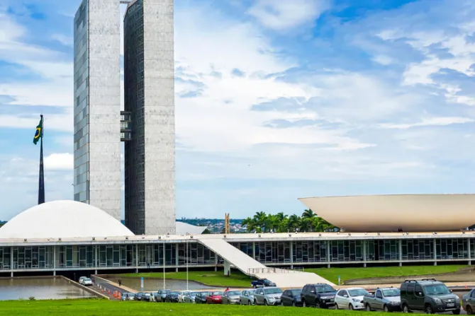 Iglesia en Brasil condena violenta toma del Congreso, la Presidencia y el Tribunal Supremo