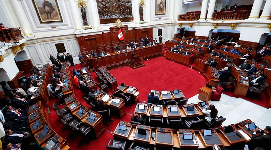 Perú: Candidatos al Congreso reciben ataques por su postura provida y profamilia
