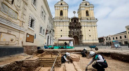 Hallan restos de capilla del siglo XVI debajo de Basílica de San Francisco