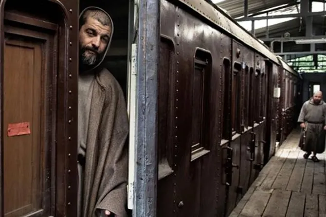 La estación del alma: Religiosos adaptan vagones de tren como nuevo convento [FOTOS] 