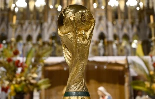 Copa del Mundo ganada por Argentina en Qatar 2022 en el Santuario de la Virgen de Luju00e1n. Cru00e9dito: Twitter / Santuario de Luju00e1n. 