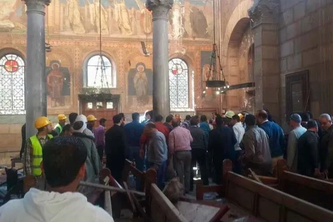 Estado Islámico reclama autoría de atentado contra catedral en Egipto