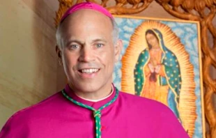 Mons. Salvatore Cordileone y Virgen de Guadalupe. Cru00e9dito: Arquidiu00f3cesis de San Francisco 