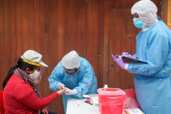 Vencer al coronavirus está en nuestras manos, dice Arzobispo peruano