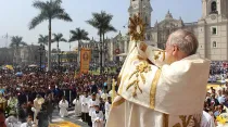 Solemnidad del Corpus Christi en la Plaza Mayor de Lima / Arzobispado de Lima