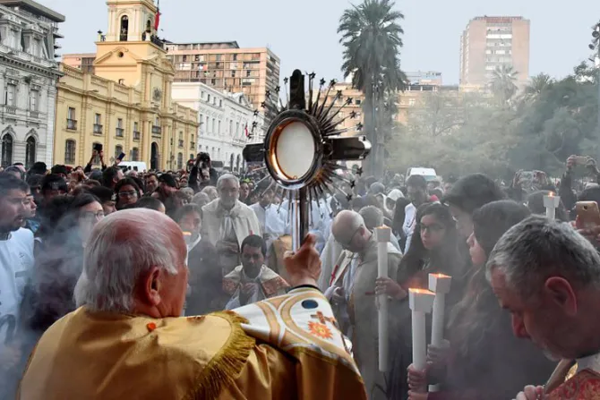 Cardenal Ezzati en Corpus Christi: La Eucaristía hará resurgir nuestras comunidades
