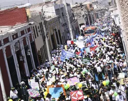 El Corso por la Vida del 26 de marzo por las calles de Arequipa (Perú)?w=200&h=150
