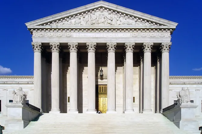 Obispos de EEUU a Corte Suprema: Redefinir el matrimonio crea conflicto