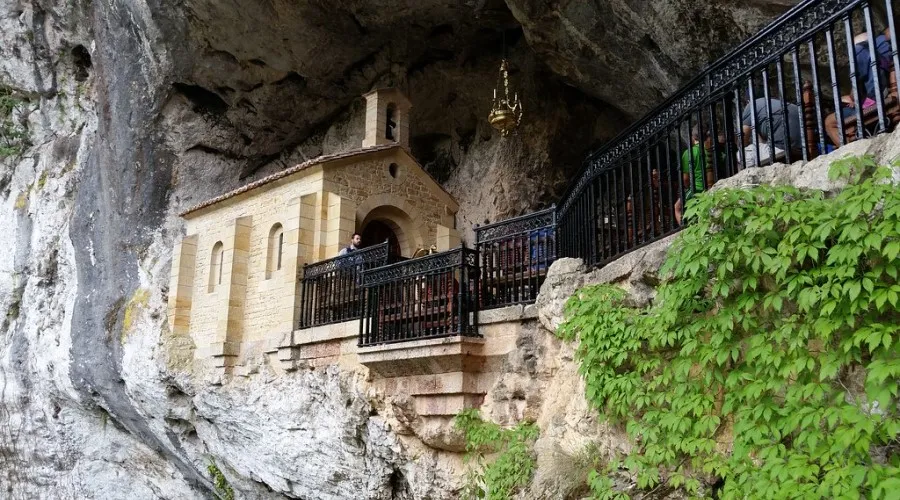 Santuario de Nuestra Señora de Covadonga (España). Crédito: Michel Curi (CC BY 2.0).?w=200&h=150