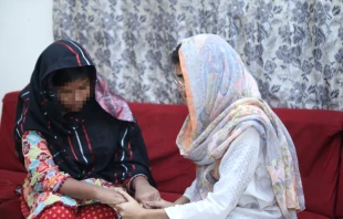 Mujeres cristianas que sufrieron la conversiu00f3n forzada en Pakistu00e1n. Cru00e9dito: ACN 