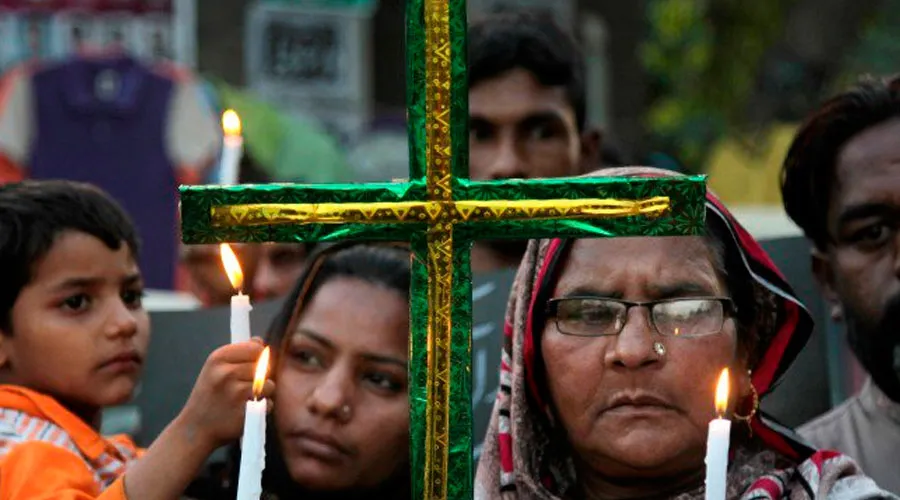 4 cristianos en peligro y 1 hindú asesinado tras “blasfemias” en Pakistán