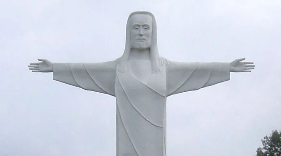 Imagen del Cristo de Ozarks. Crédito: Bobak Ha'Eri / Wikipedia.
