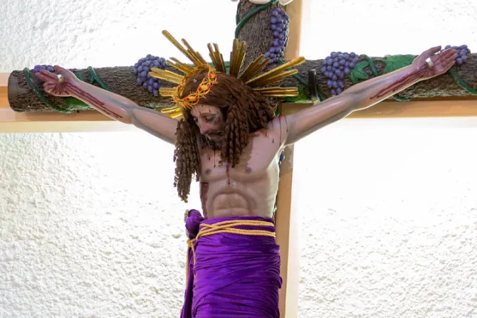 Entronizan histórica imagen del Cristo de la Misericordia en catedral de Nicaragua