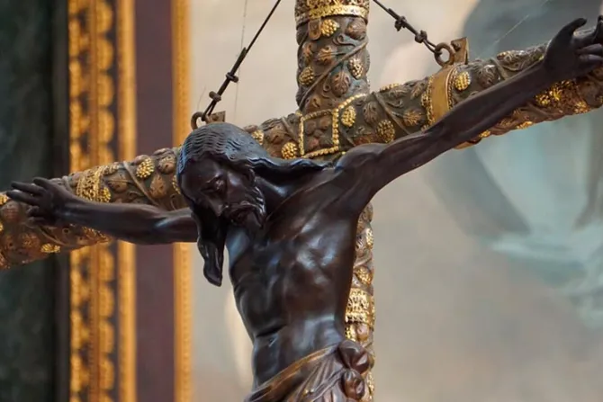 ¿Qué significa que Jesús es nuestro Salvador? Arzobispo reflexiona con texto del Vaticano