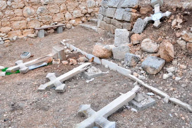 Desconocidos profanan cementerio de monasterio salesiano en Tierra Santa [FOTOS]