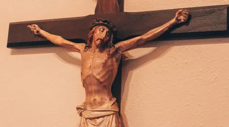 Canto Católico estrena “Delante de la Cruz” para invitar a contemplar la Pasión de Jesús