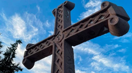 Iglesia expresa su dolor por atentado que deju00f3 un muerto y 11 heridos en Colombia