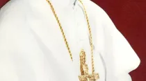 La cruz pectoral del Papa San Pablo VI. Crédito: Dominio público