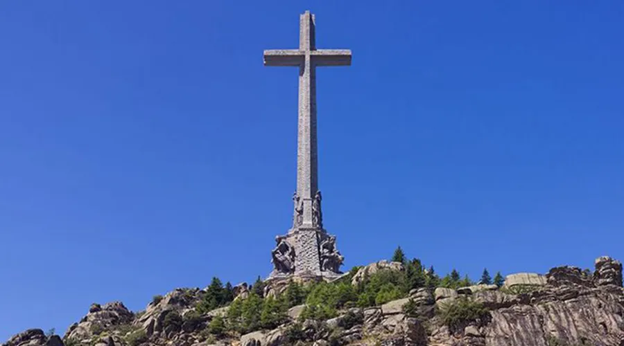 Cruz del Valle de los Caídos. Foto: Wikipedia.