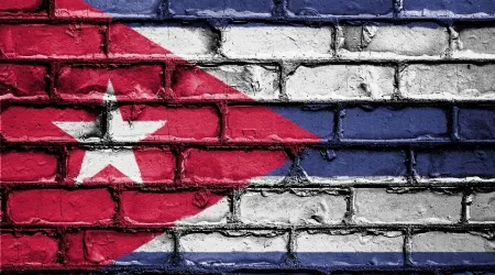 Sacerdote asegura que el verdadero problema de Cuba es la urgencia de recuperar la libertad