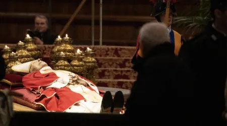 Líderes del mundo asistirán al funeral de Benedicto XVI