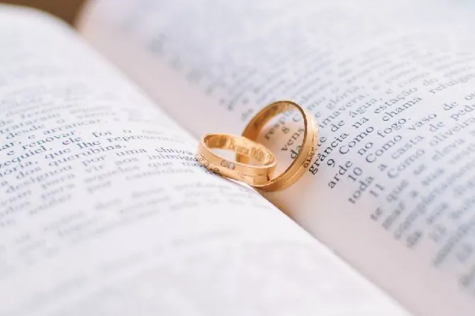 Este curso católico virtual busca ayudar a que renueves tu matrimonio
