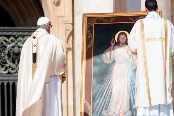 Homilía del Papa Francisco en la Misa del Domingo de la Divina Misericordia
