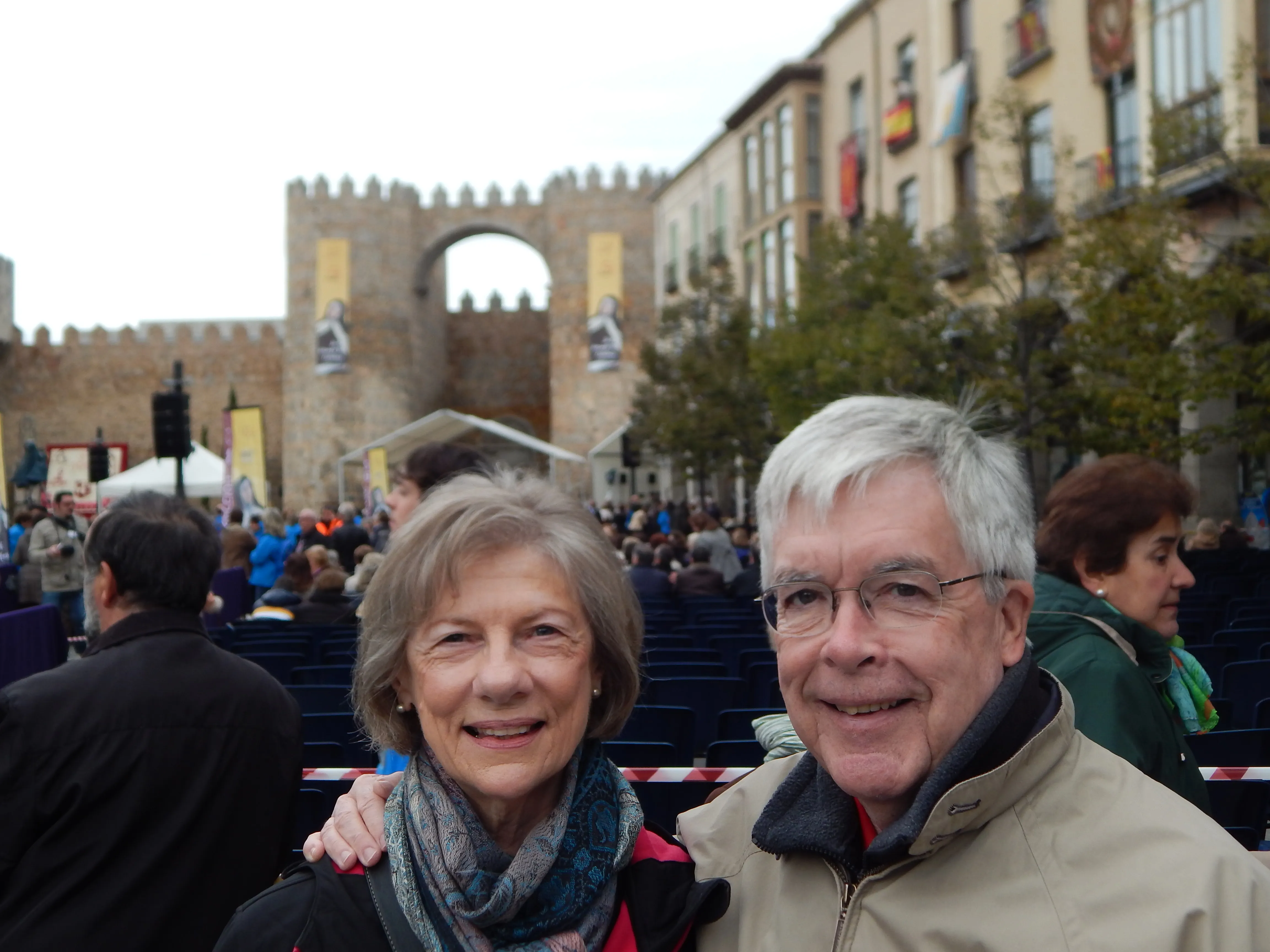 Barbara Hughes y su marido han viajado desde Estados Unidos hasta Ávila para asistir a la misa. Foto: Blanca Ruiz (ACI Prensa)?w=200&h=150