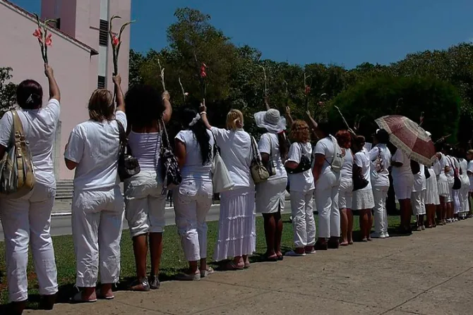 Cuba: Detención de cien damas de blanco provoca reacción en Estados Unidos y Unión Europea