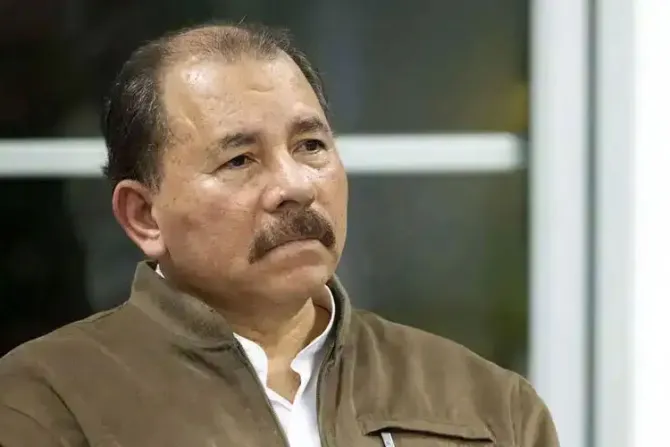 Congresista de EEUU: Ortega “está en guerra” contra la libertad religiosa en Nicaragua