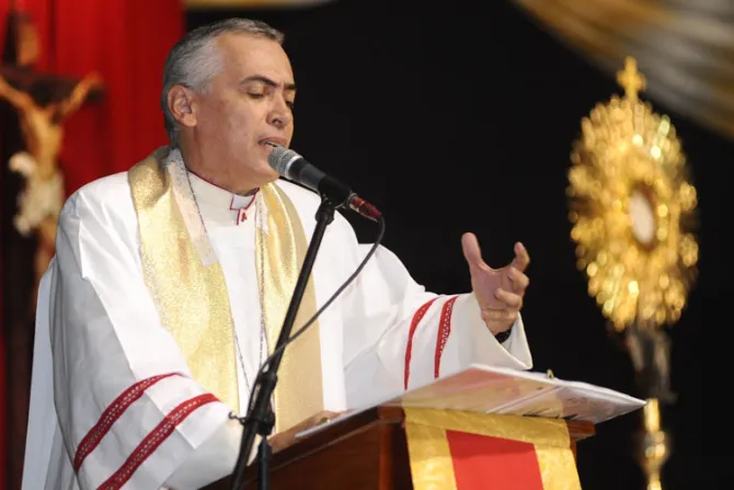 Arzobispo propone solución a "conflicto" por obispo destituido por el Papa Francisco