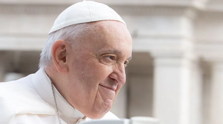Papa Francisco: Quien no da testimonio de su fe, no es un buen cristiano