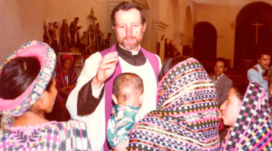 Foto : El P.Stanley Francis Rother "el Padre Francisco"  / Fotos cortesía de la Archdiócesis de Oklahoma?w=200&h=150