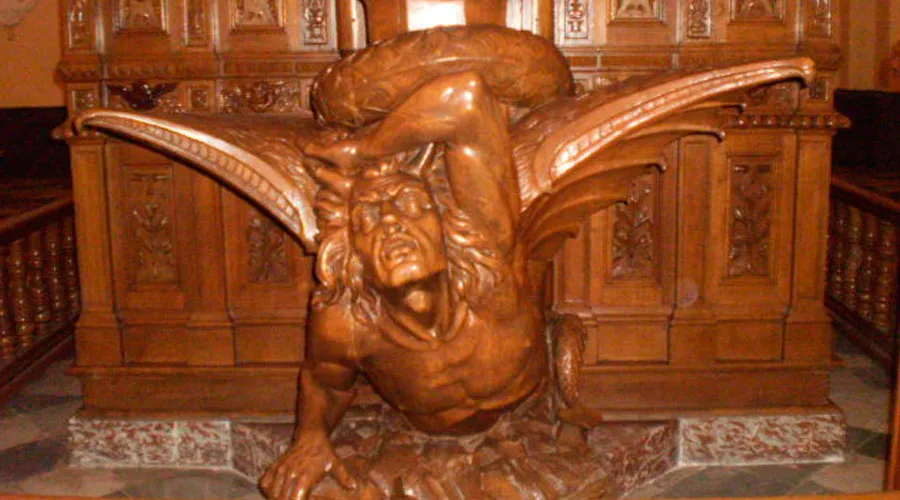 Escultura del diablo en la Catedral de Arequipa en Perú. Crédito: Yierteger21 / Wikipedia (CC BY-SA 3.0)