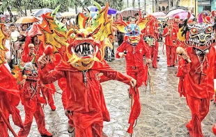 Diablos Danzantes de Yare. Cru00e9dito: Josedrg08 (CC BY-SA 4.0) 