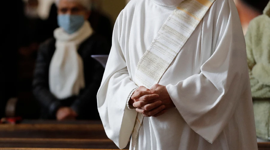 Hoy la Iglesia celebra el Día de los Diáconos Permanentes