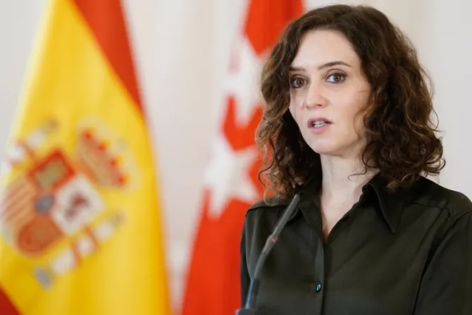 Díaz Ayuso cosecha críticas por apoyar aborto de menores sin apoyo de sus padres en España